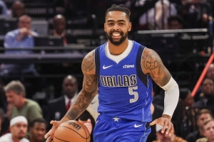 神一场鬼十场！拉塞尔半场首发10分钟 6中1仅拿3分&0助攻